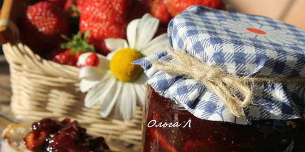 Рецепт клубничного джема с грецкими орехами