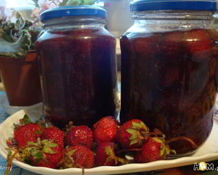 Клубничный джем с ванилью и черным перцем