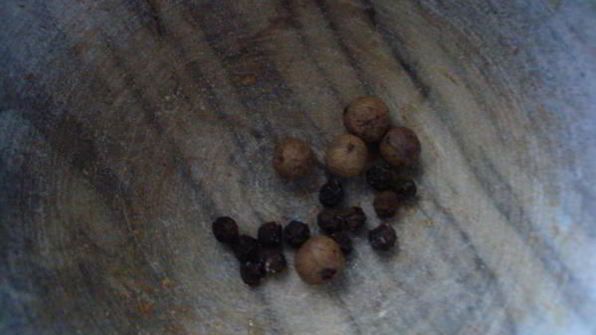 клубничный джем с ванилью и черным перцем