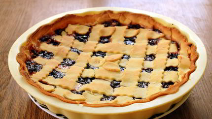 Кростата с творогом и джемом