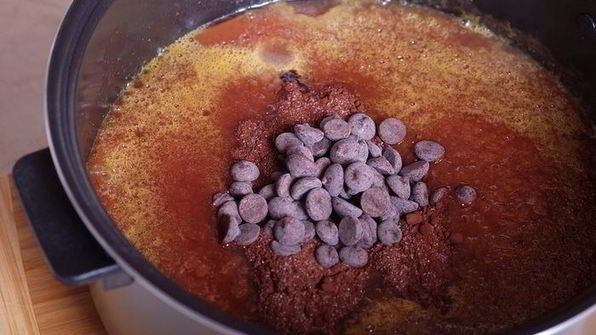 сливовый джем-соус с горьким шоколадом