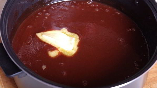 сливовый джем-соус с горьким шоколадом