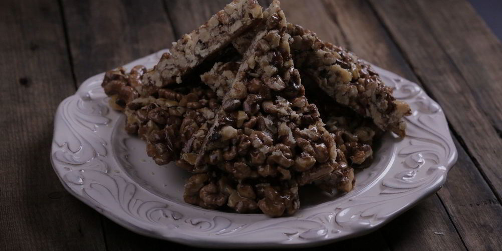 Рецепт гозинаков — грецких орехов с медом