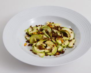 Кабачки с вялеными помидорами