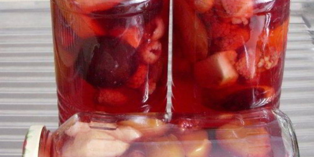 Рецепт компота ассорти