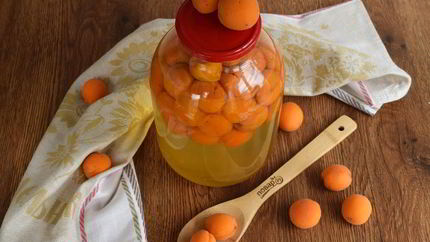 Компот из абрикосов