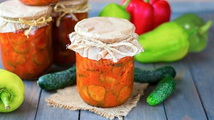 Лечо из огурцов на зиму пальчики оближешь с томатной пастой