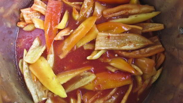 лечо с помидорами и перцем