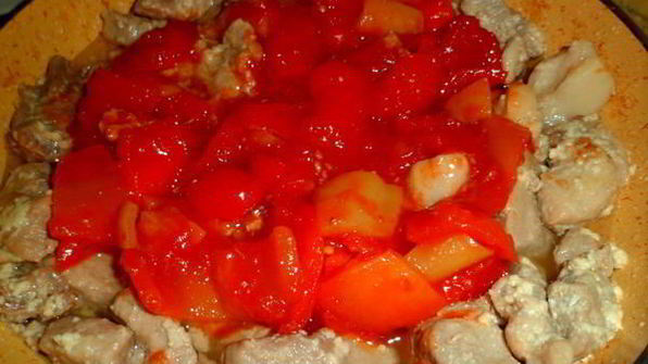 поджарка из свинины с лечо