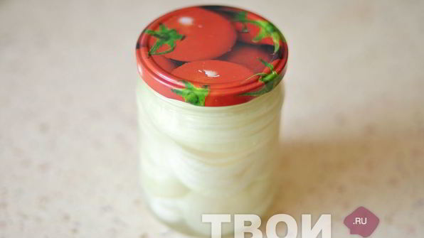 лук маринованный