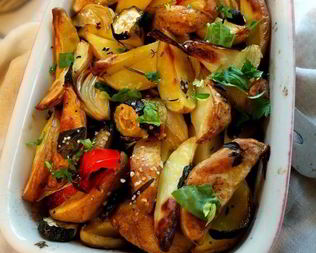 Маринованный картофель с овощами