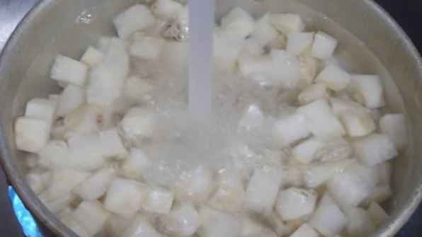 маринованный корень сельдерея