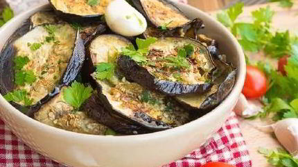 Маринованные баклажаны с базиликом