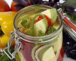 Маринованные итальянские овощи