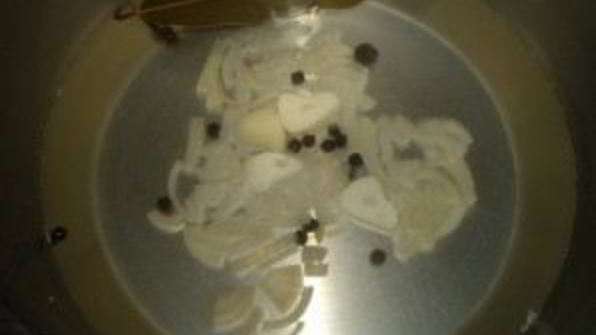 маринованные лисички с чесноком