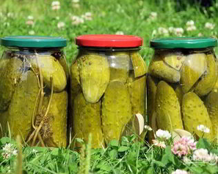 Маринованные огурцы с уксусом