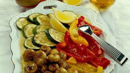 Праздничные маринованные грибы и овощи