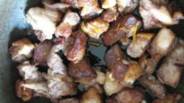 кислая капуста со свининой