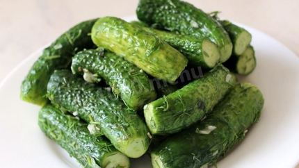 Малосольные хрустящие огурцы в пакете без рассола