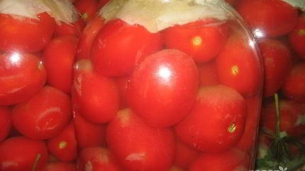 Малосольные помидоры с горчицей