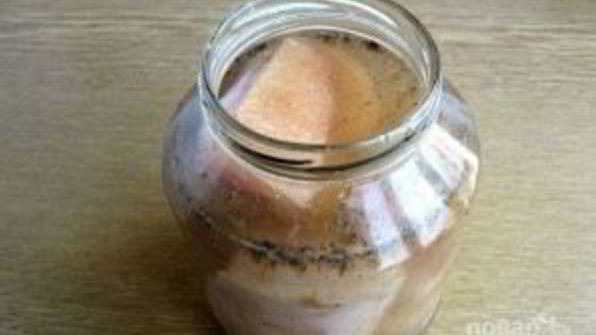 сало в банке