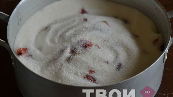 клубничное варенье