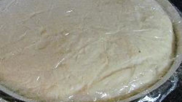 рулет с вареньем из дрожжевого теста