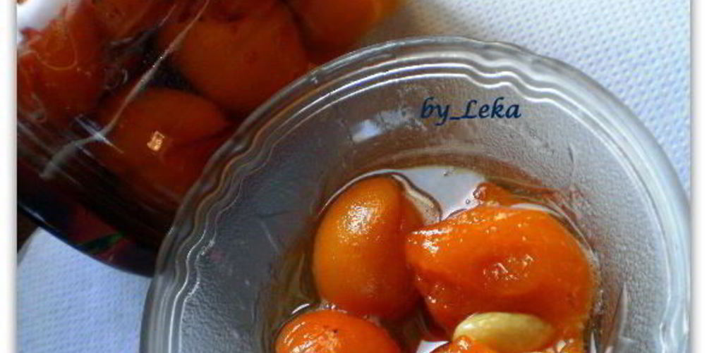 Рецепт варенья из абрикосов с миндалем