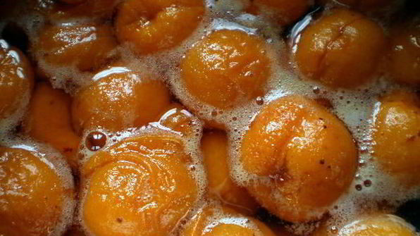 варенье из абрикосов с миндалем