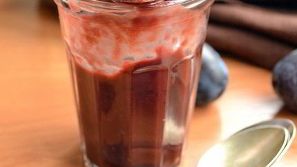 Варенье из черносливов в шоколаде