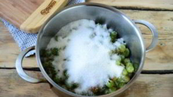 варенье из крыжовника изумрудное