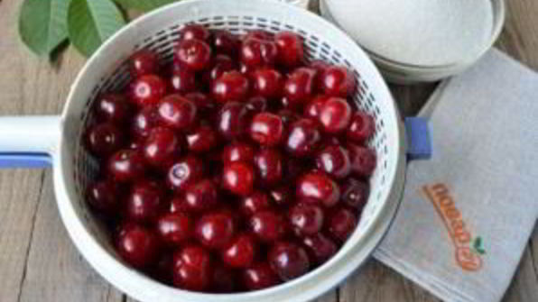 варенье из вишни с косточками на зиму густое