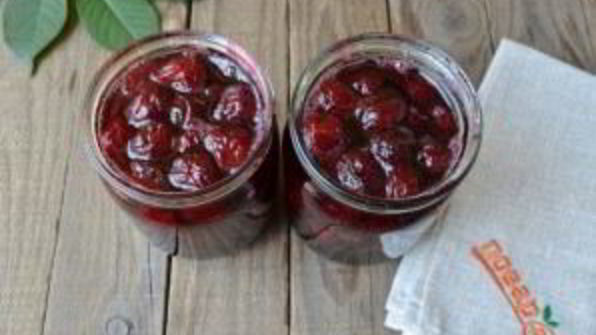 варенье из вишни с косточками на зиму густое
