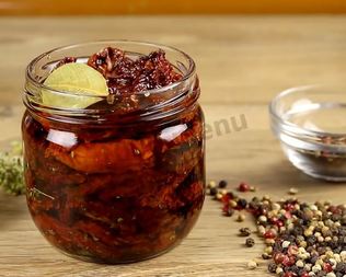 Вяленые помидоры в оливковом масле