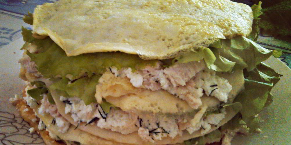 Рецепт белкового торта с курицей и творогом