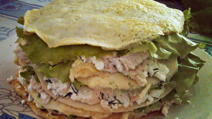 Белковый торт с курицей и творогом