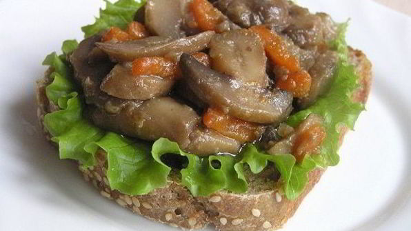 брускетта с грибами