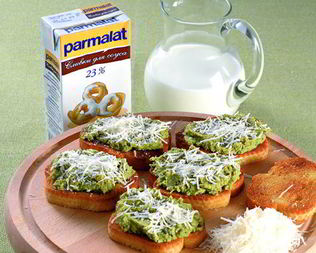 Брускетта со сливочным пюре из горошка с мятой