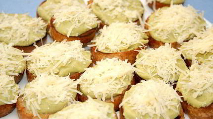 Брускетта со сливочным пюре