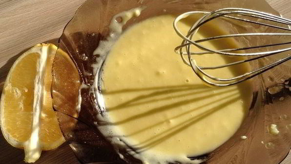 брускетты с крабовыми палочками, айоли и огурцом