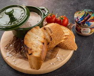 Брускетты с крем-паштетом из тунца