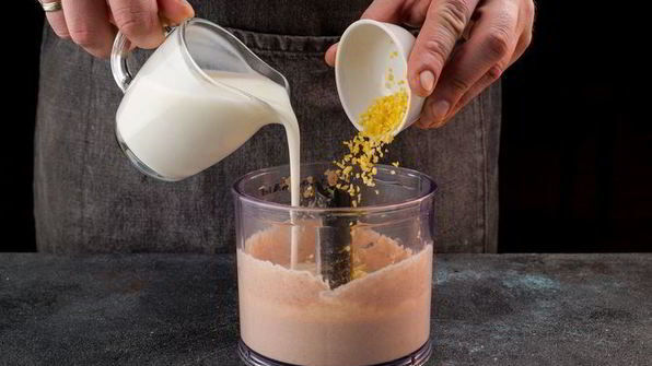 брускетты с крем-паштетом из тунца