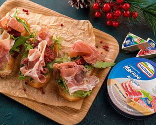 Итальянская брускетта с прошутто