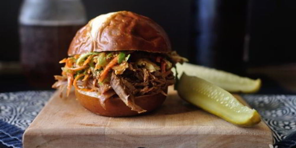 Рецепт бургера со свининой и капустой