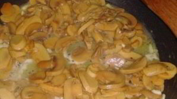 бургеры с беконом и грибами