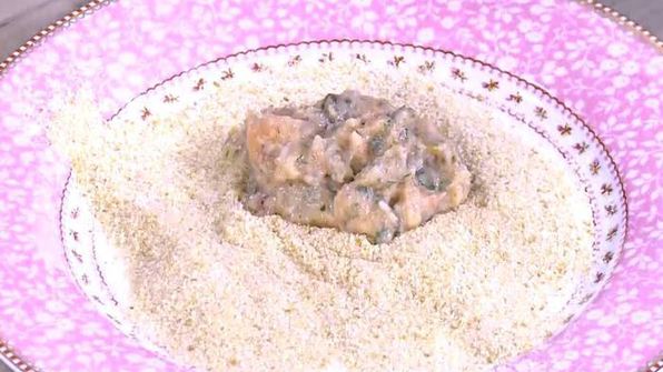 бургеры с котлетками из семги и каперсов