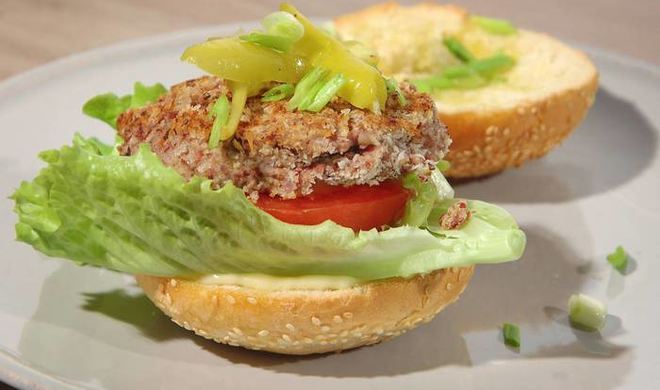 Бургеры с красной фасолью и грибами