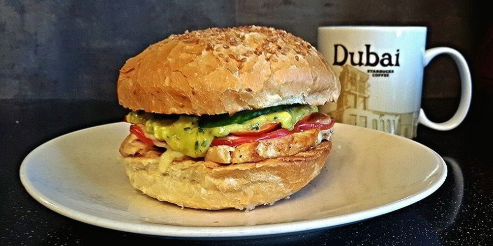 Рецепт чикенбургера с голландским соусом