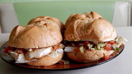 Гамбургер с куриным филе