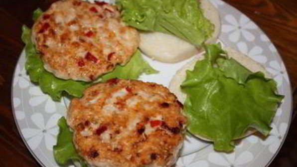 куриные бургеры с овощами